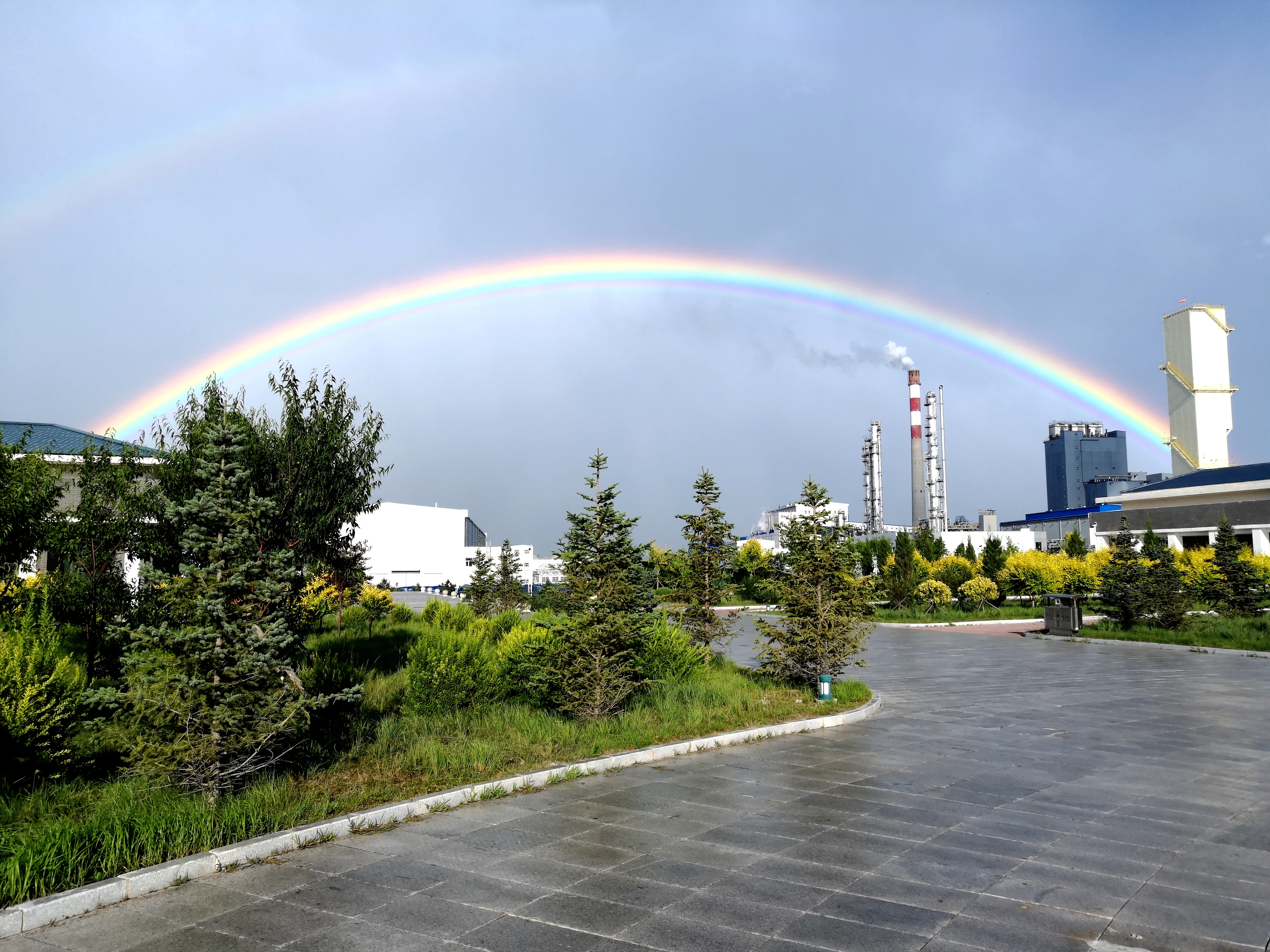 雨后彩虹